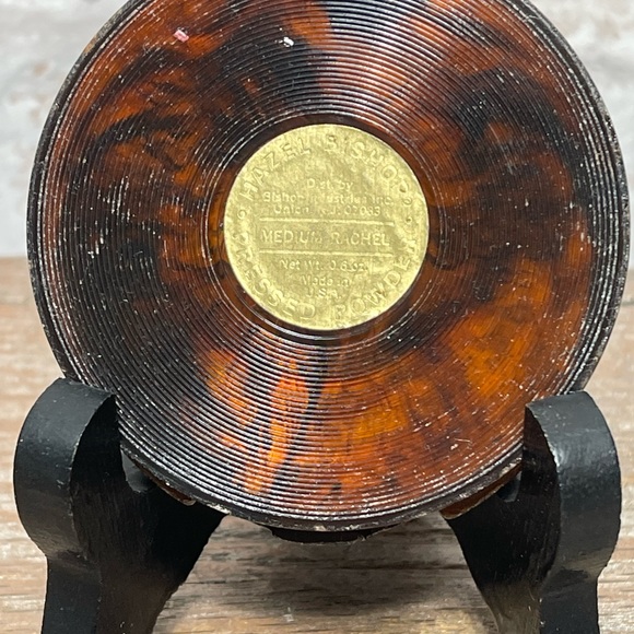 Vintage 50s Hazel Bishop Medium Rachel Pressed Powder Compact -Estate Sale Find - Picture 3 of 9